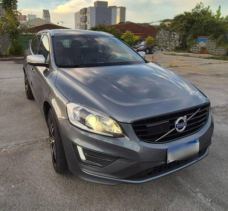VOLVO XC60 2.0 T5 R-DESIGN GASOLINA 4P AUTOMÁTICO